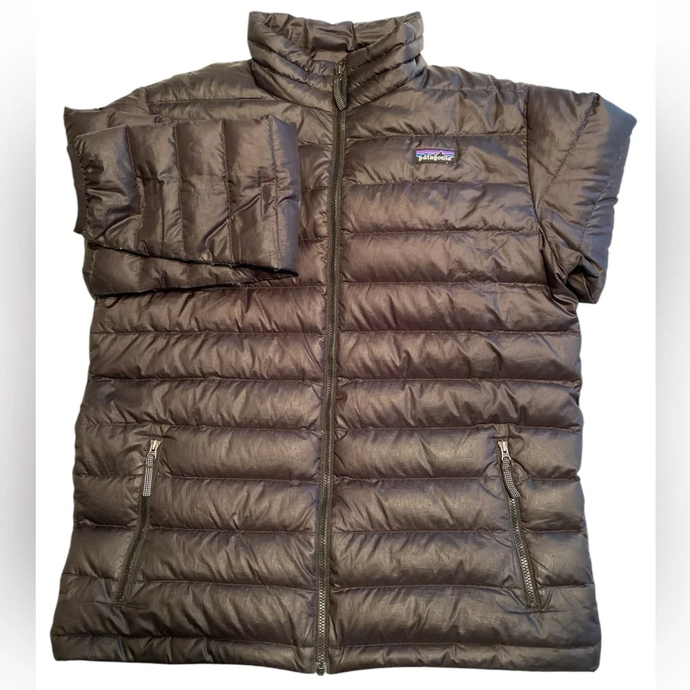 Patagonia Down Sweater Jacket, Boys XXL (16-18), black, good condition - Picture 1 of 6